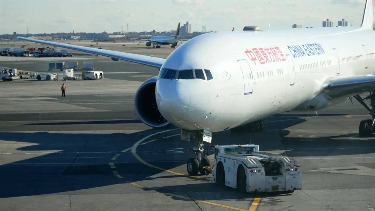 China Eastern Airlines Boeing 737 at an airport apron